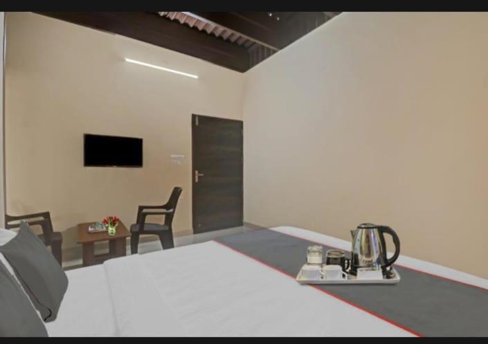 Hotel Sri Sai Ram Suites