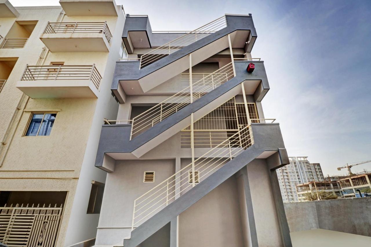 O Mishra 3* Bangalore