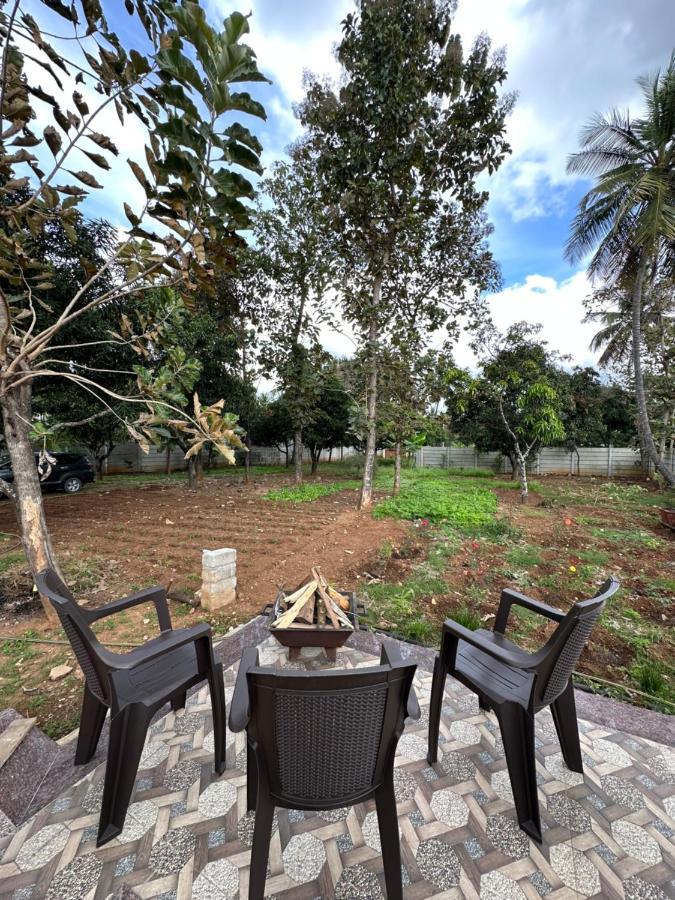 Rustic Village Farm stay *