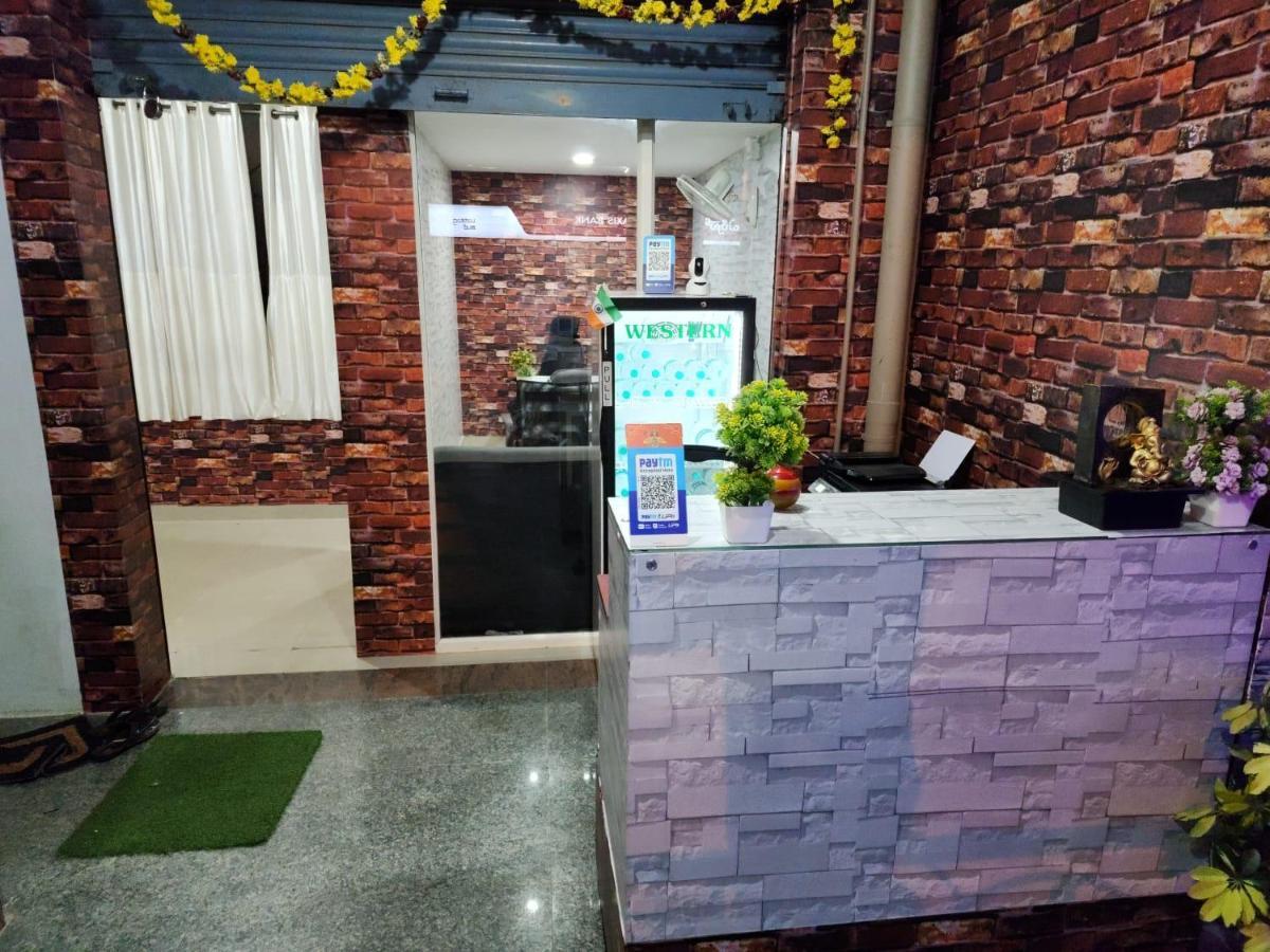 Oyo Squar Guest house Bangalore
