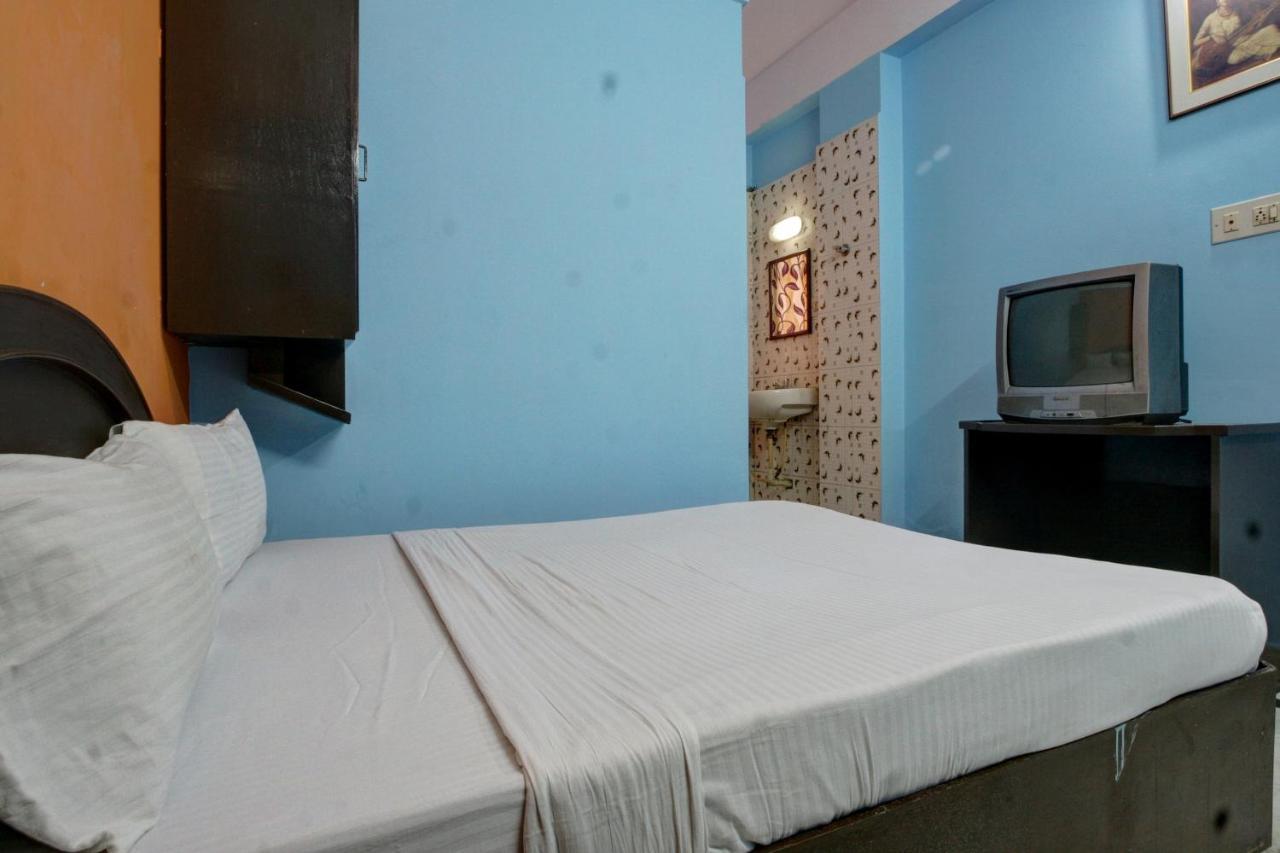 Hotel Spot On Radha Krishna Deluxe Near Cubbon Park Bangalore
