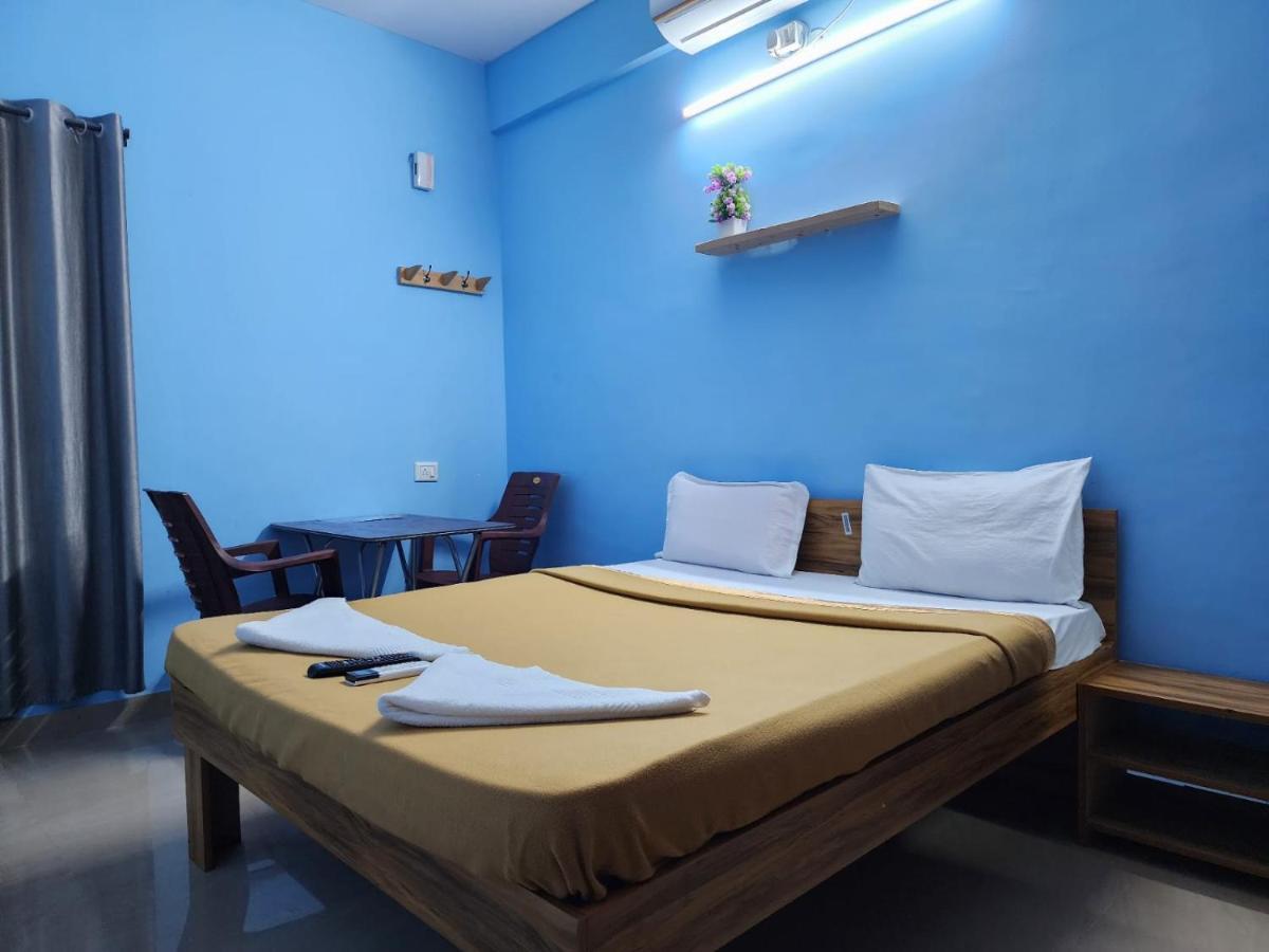 Oyo Squar Guest house Bangalore