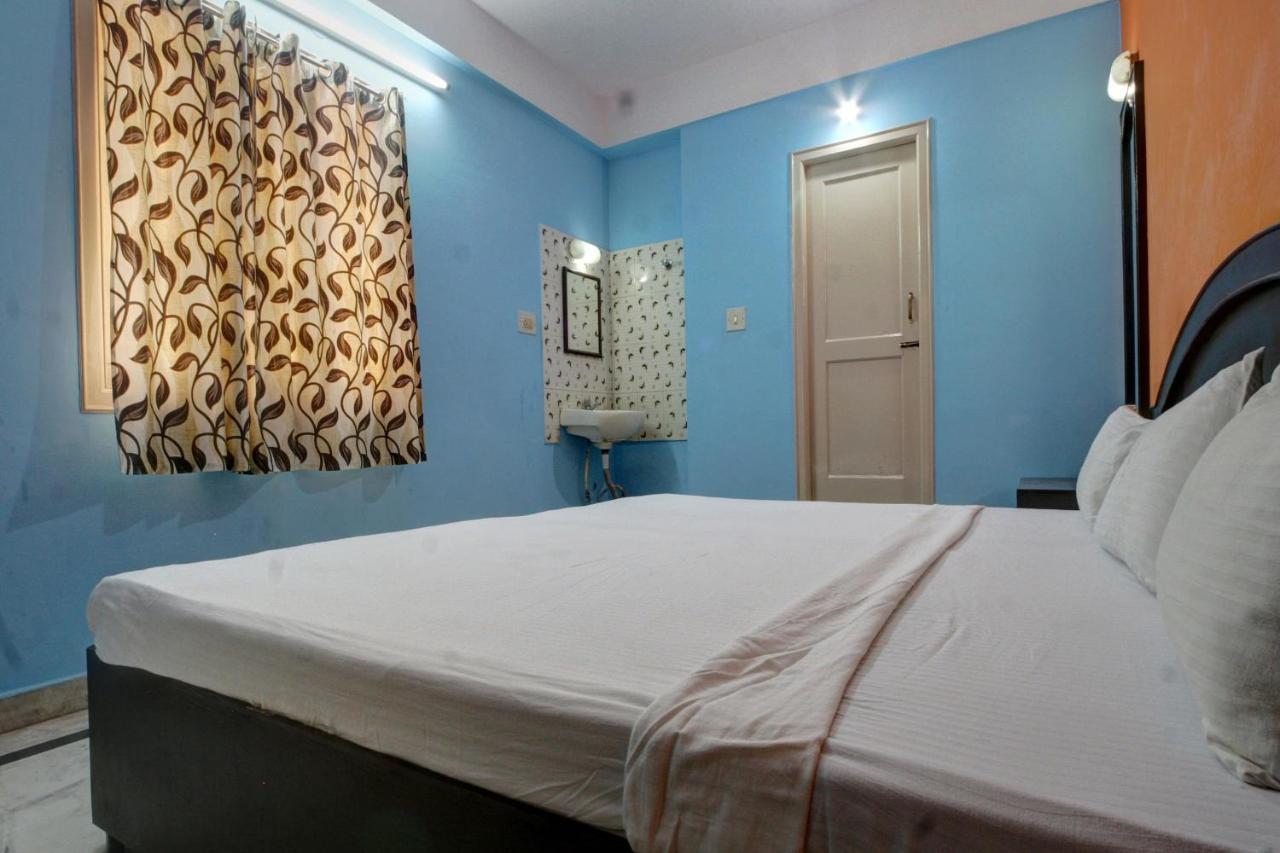 Hotel Spot On Radha Krishna Deluxe Near Cubbon Park Bangalore