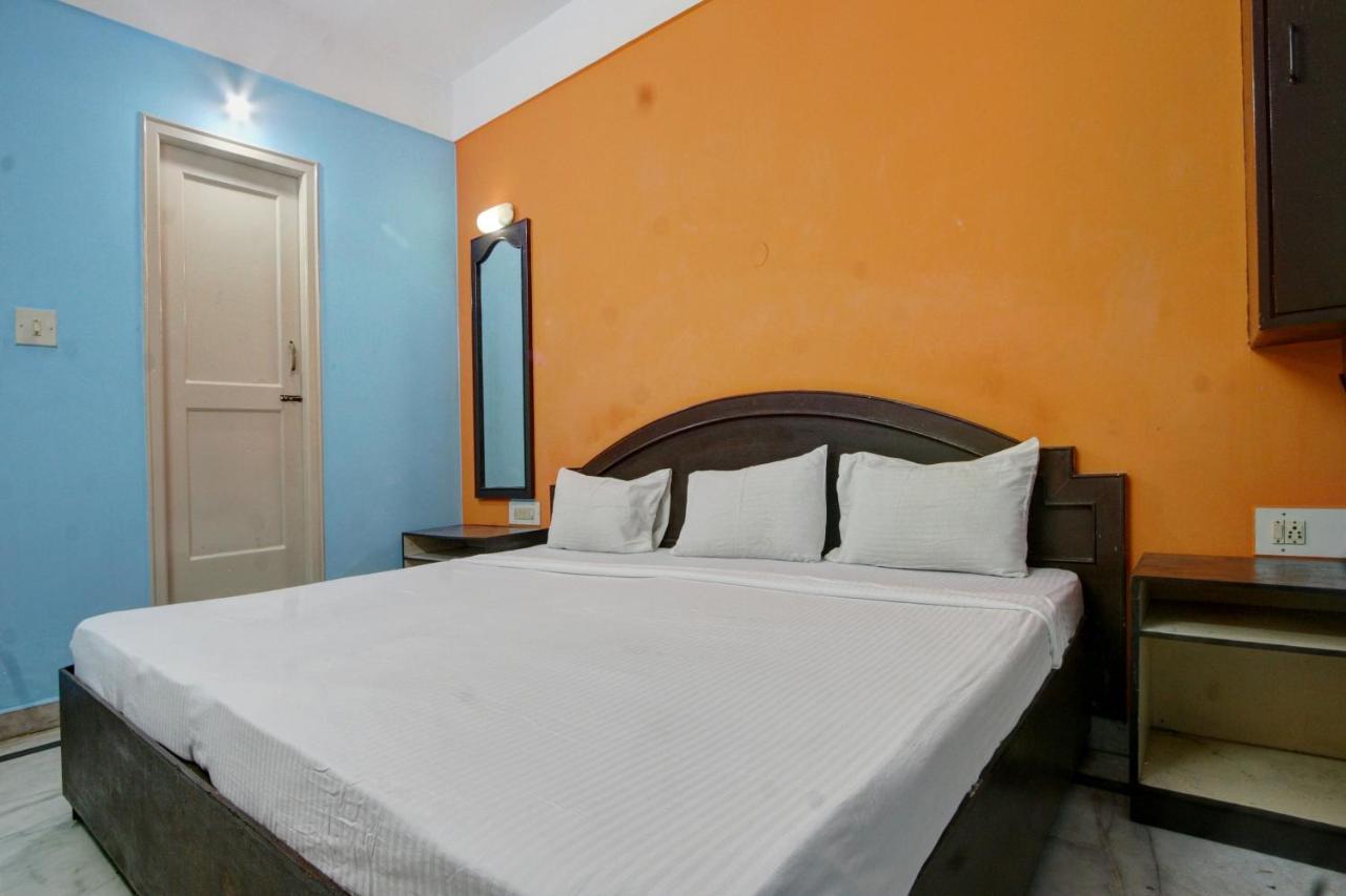 Hotel Spot On Radha Krishna Deluxe Near Cubbon Park Bangalore