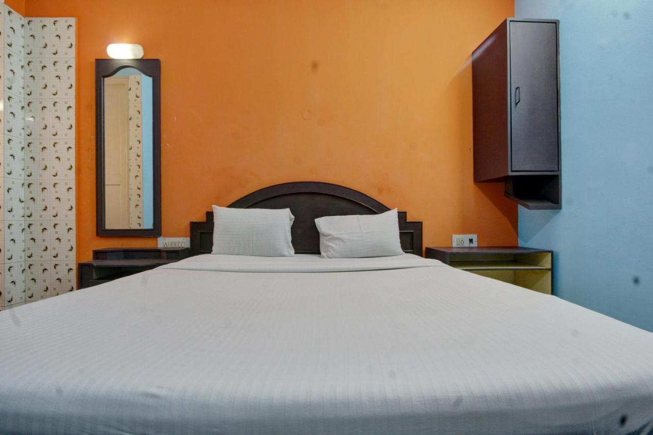 Spot On Radha Krishna Deluxe Near Cubbon Park Hotel 2*