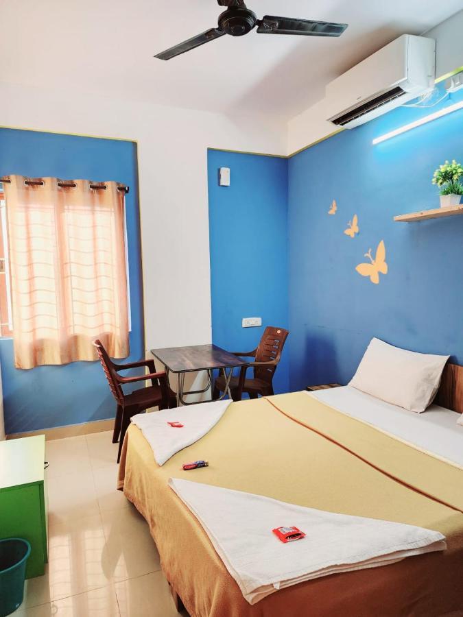 Guest house Oyo Squar Bangalore