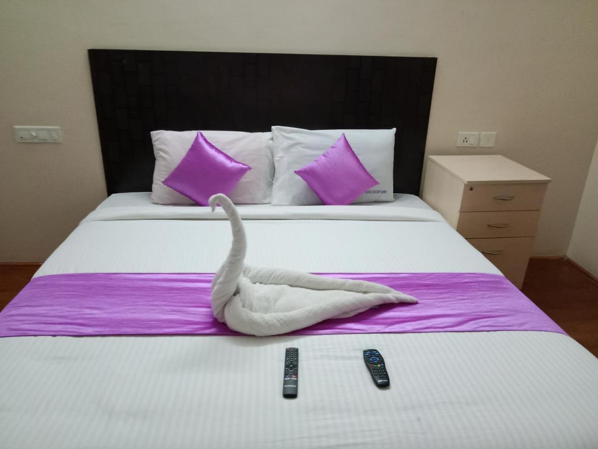 Crescent Shine Hotel 3*