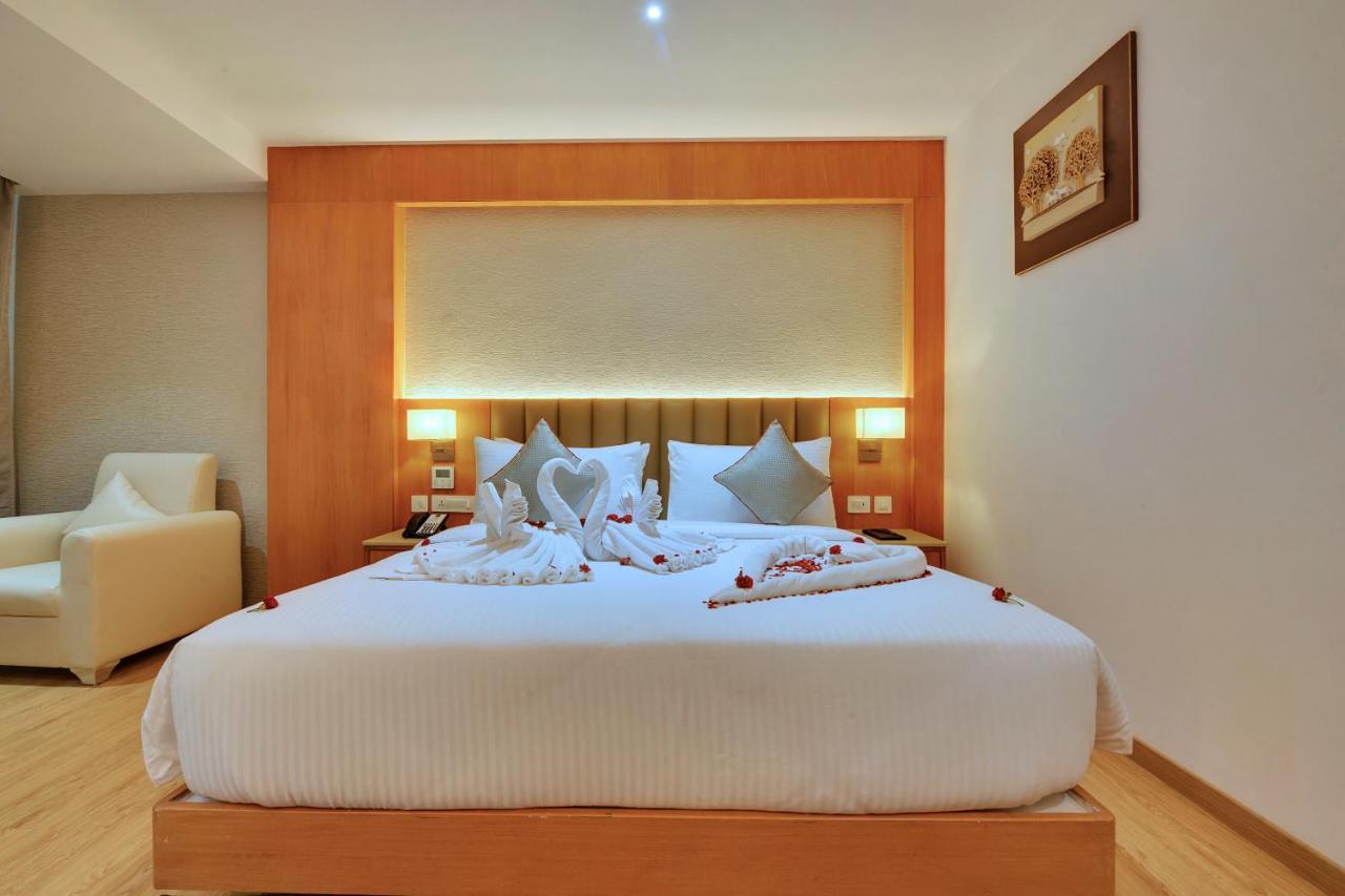 Clarion Hotel 4*
