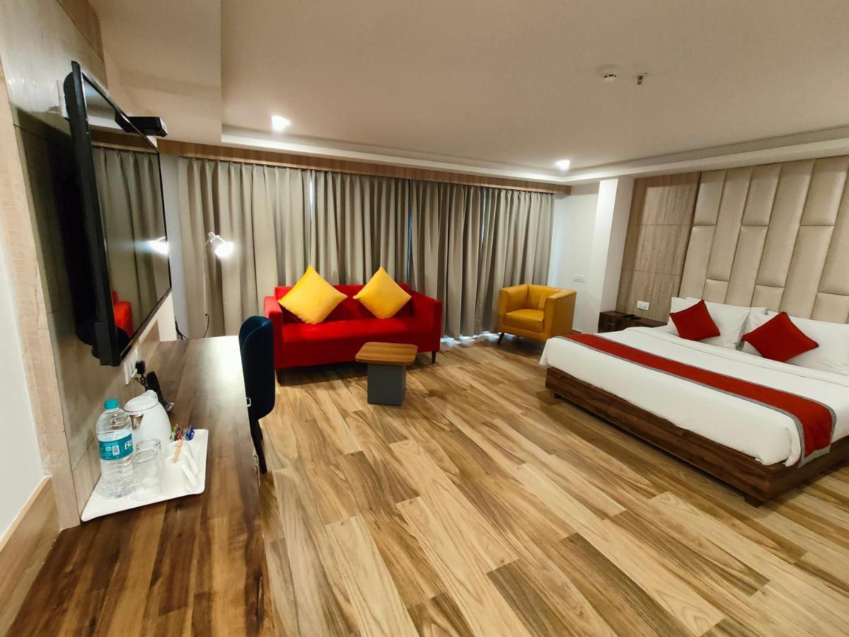 Hotel Iva By Skr A Petrichor *