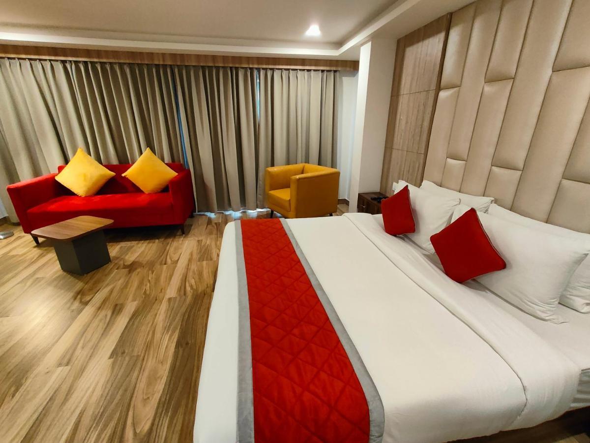 Hotel Iva By Skr A Petrichor *