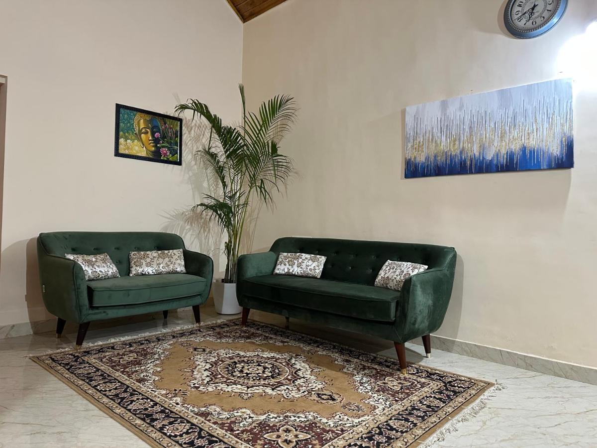 Rustic Village Farm stay *