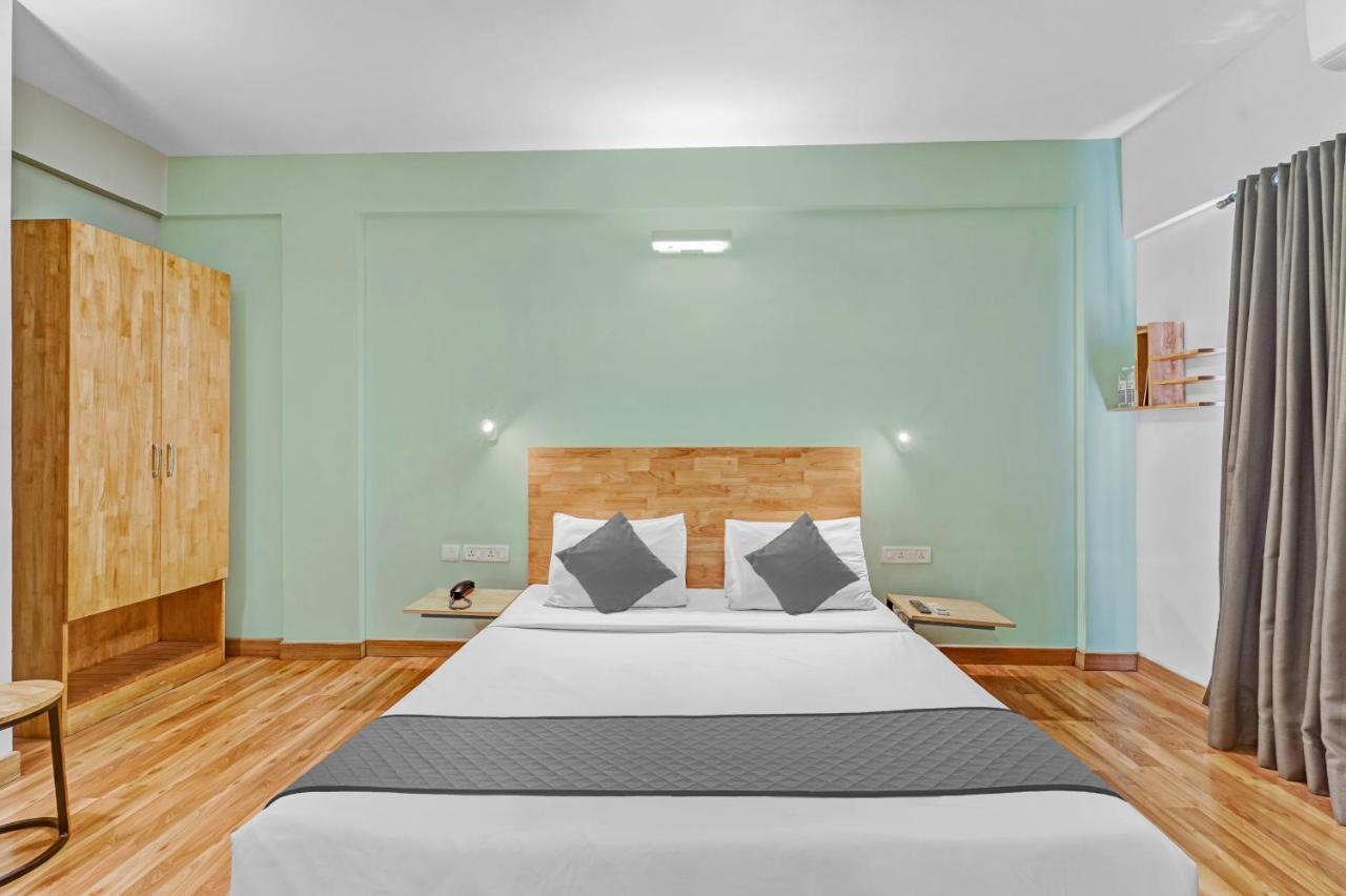 Upar Indiranagar Hotel 3*