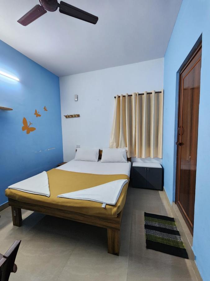 Guest house Oyo Squar Bangalore