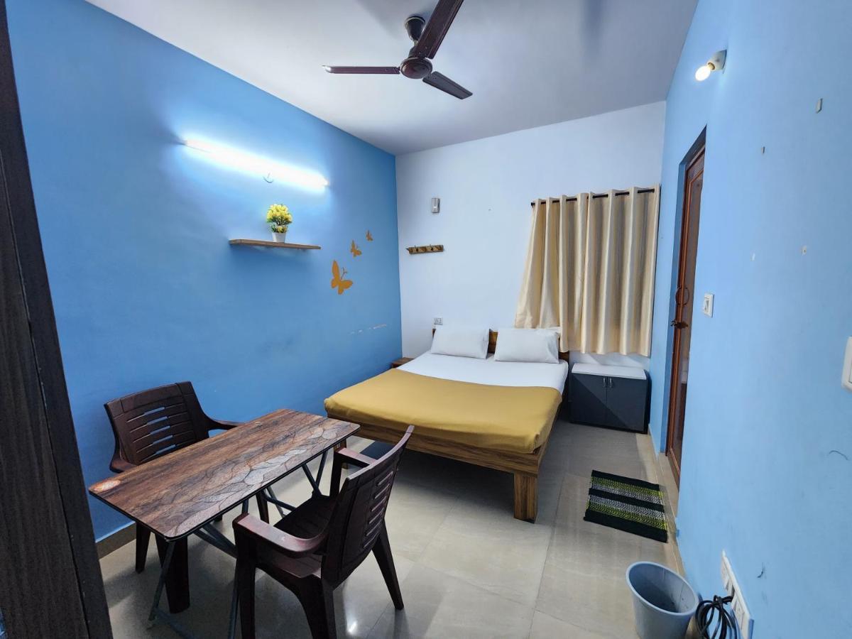 Oyo Squar Guest house
