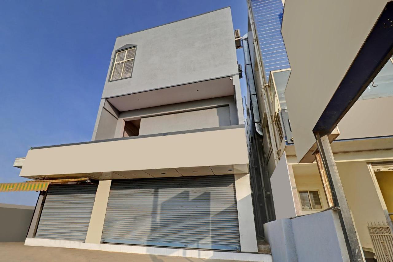 O Mishra 3* Bangalore