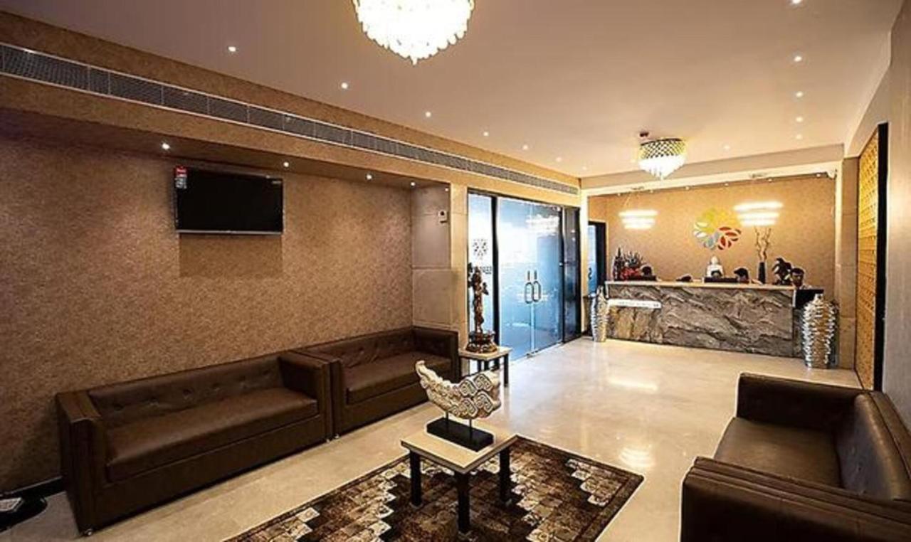 Hotel Fabhotel Prime Grand Seasons