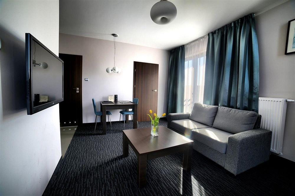 Hotel Bloomsuites I Electronics 4*