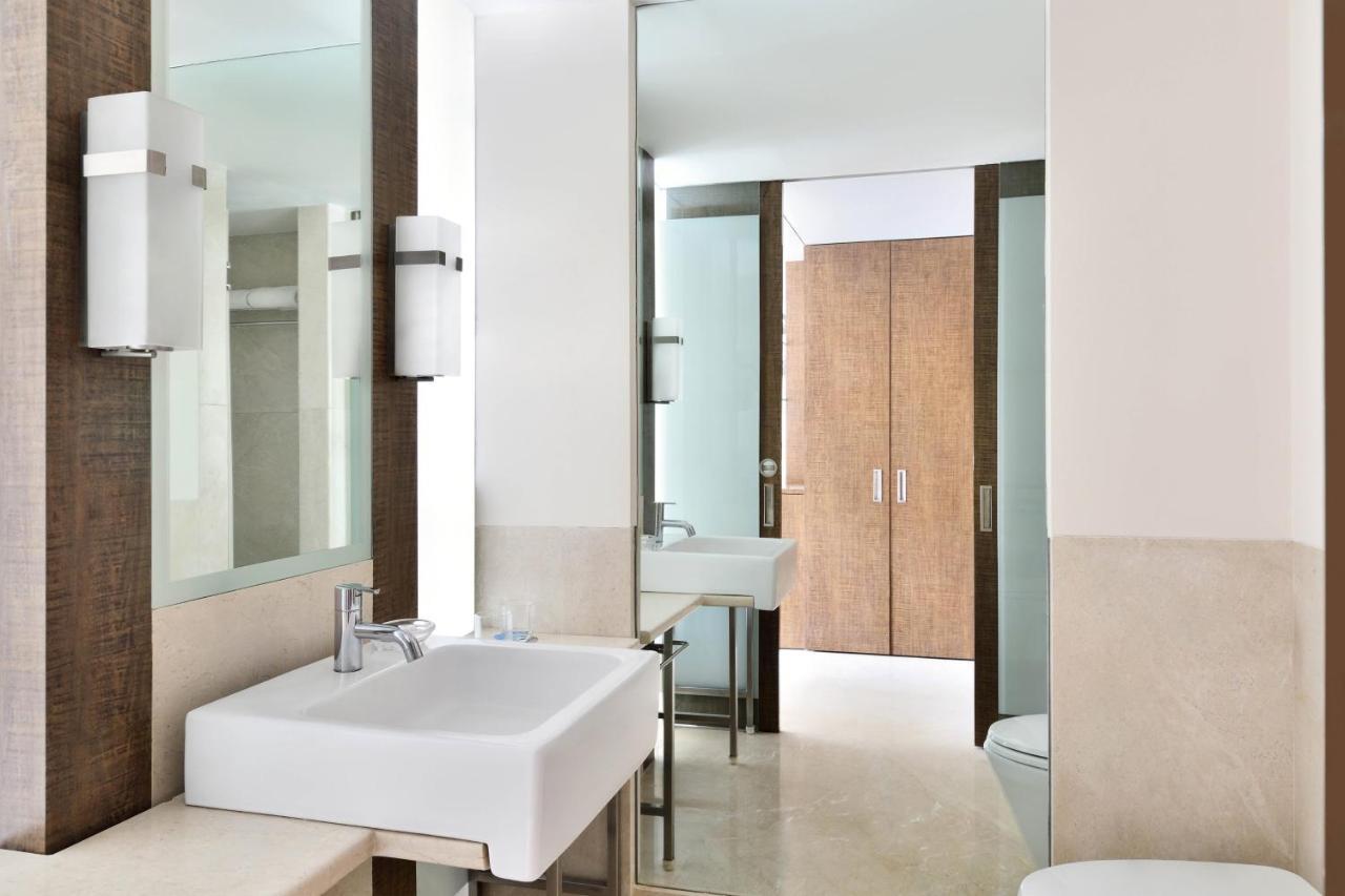 Four Points By Sheraton Whitefield Hotel 4*