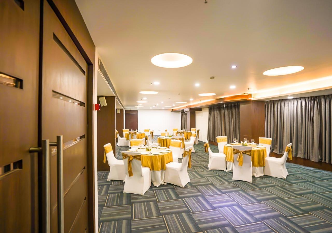 Bloomsuites I Electronics Hotel 4*
