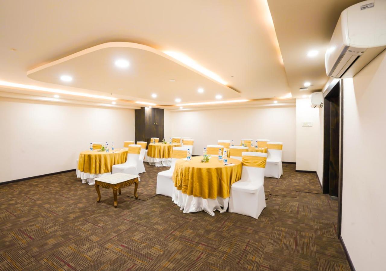 Bloomsuites I Electronics Hotel Bangalore