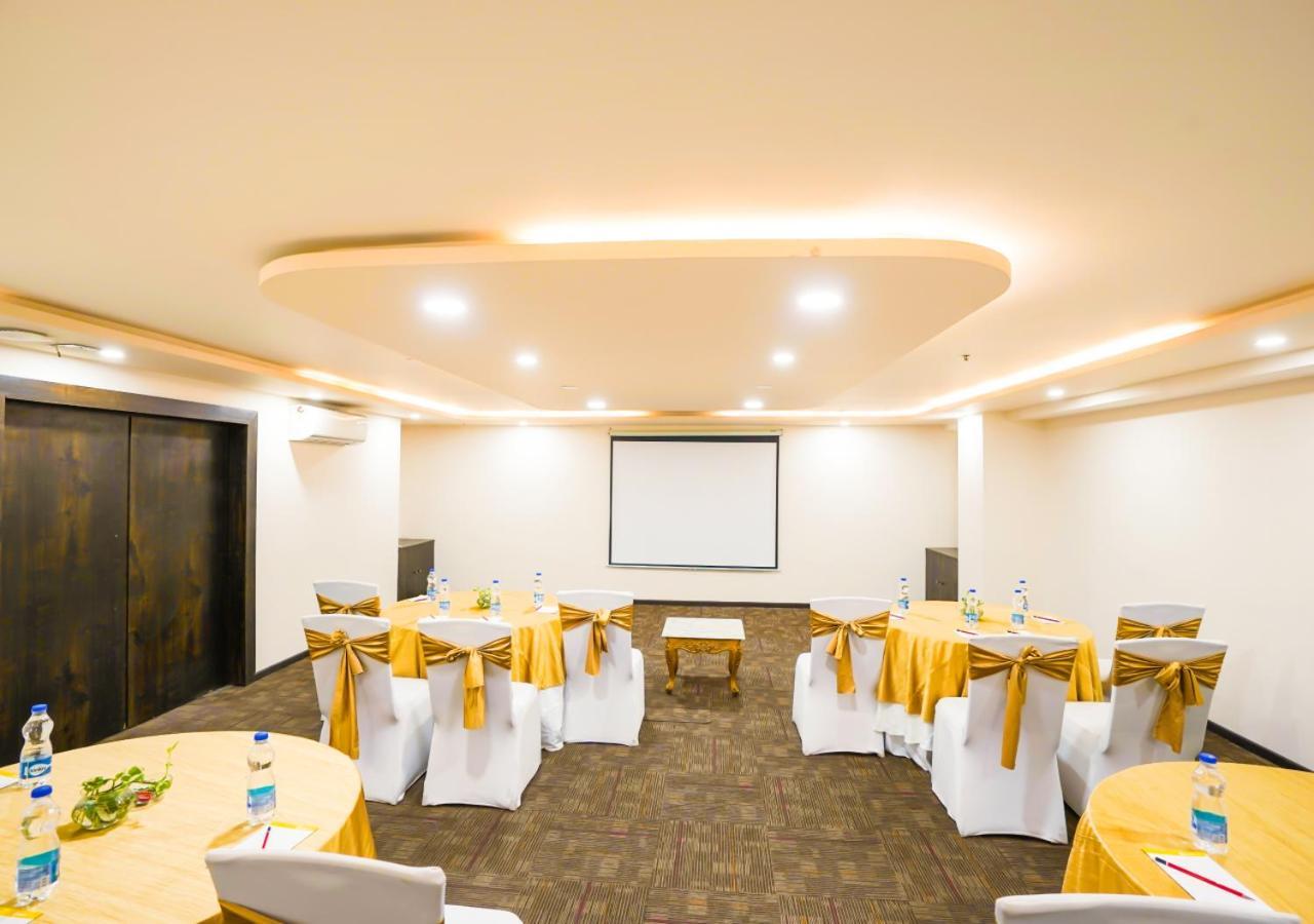 Bloomsuites I Electronics 4* Bangalore