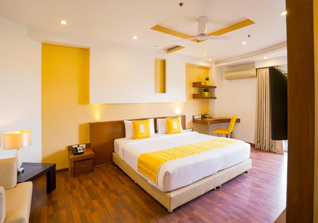 Bloomsuites I Electronics Hotel 4*