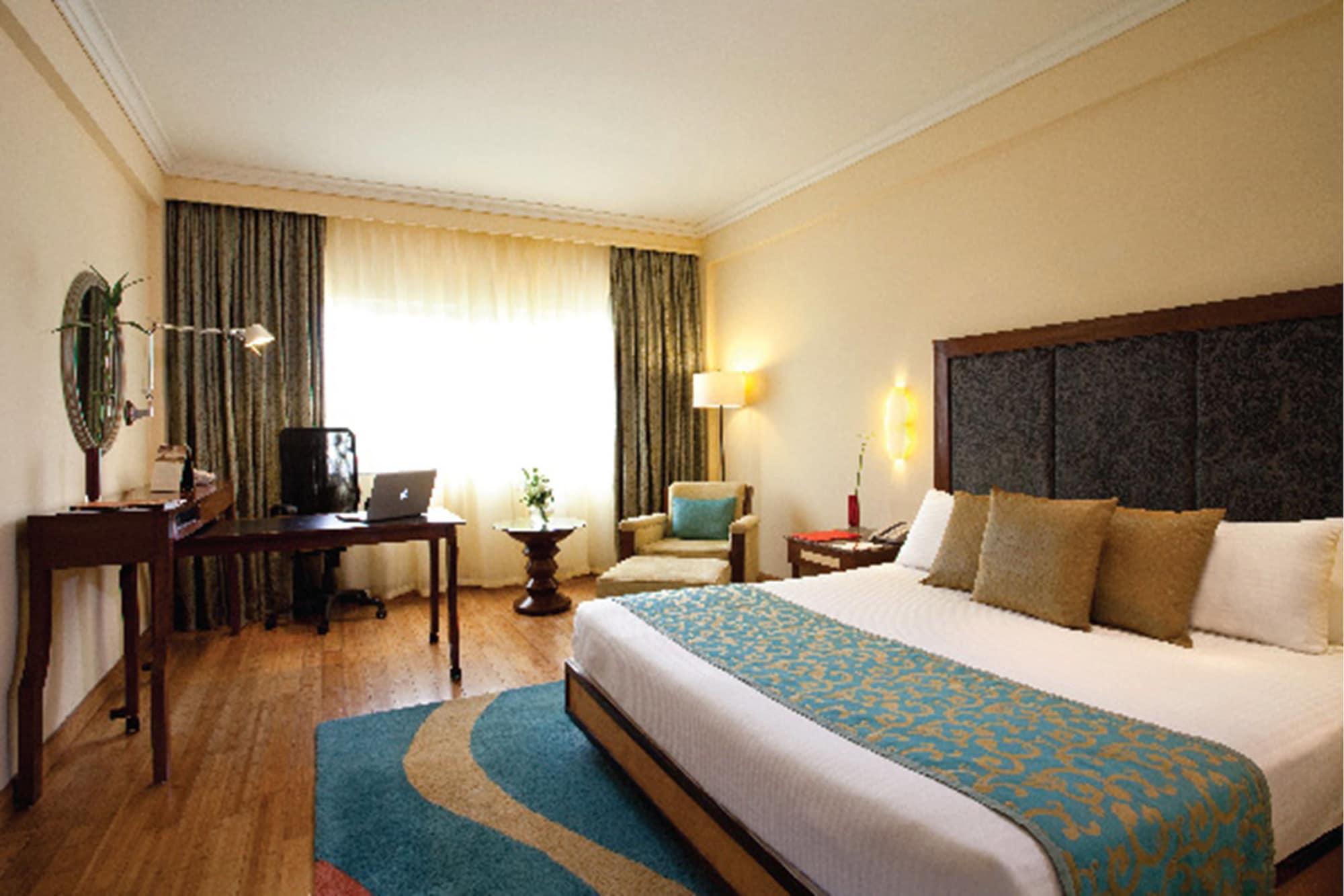 Vivanta Residency Road Hotel 5*