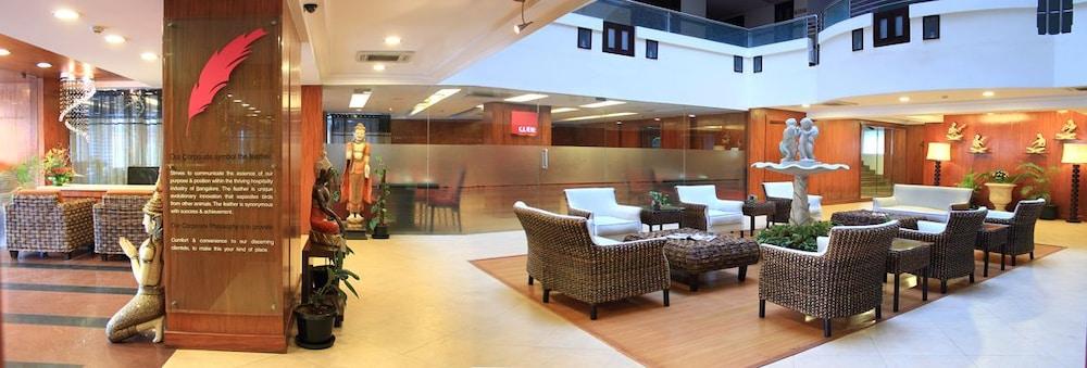 Shilton Royale Hotel