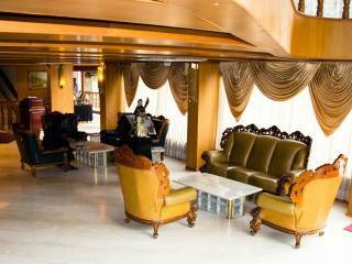 The Shelton Grand Hotel 3*