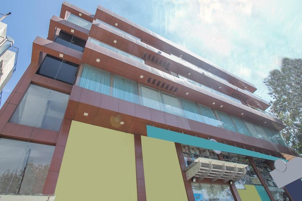 Hotel Oyo 3175 Pluspoint