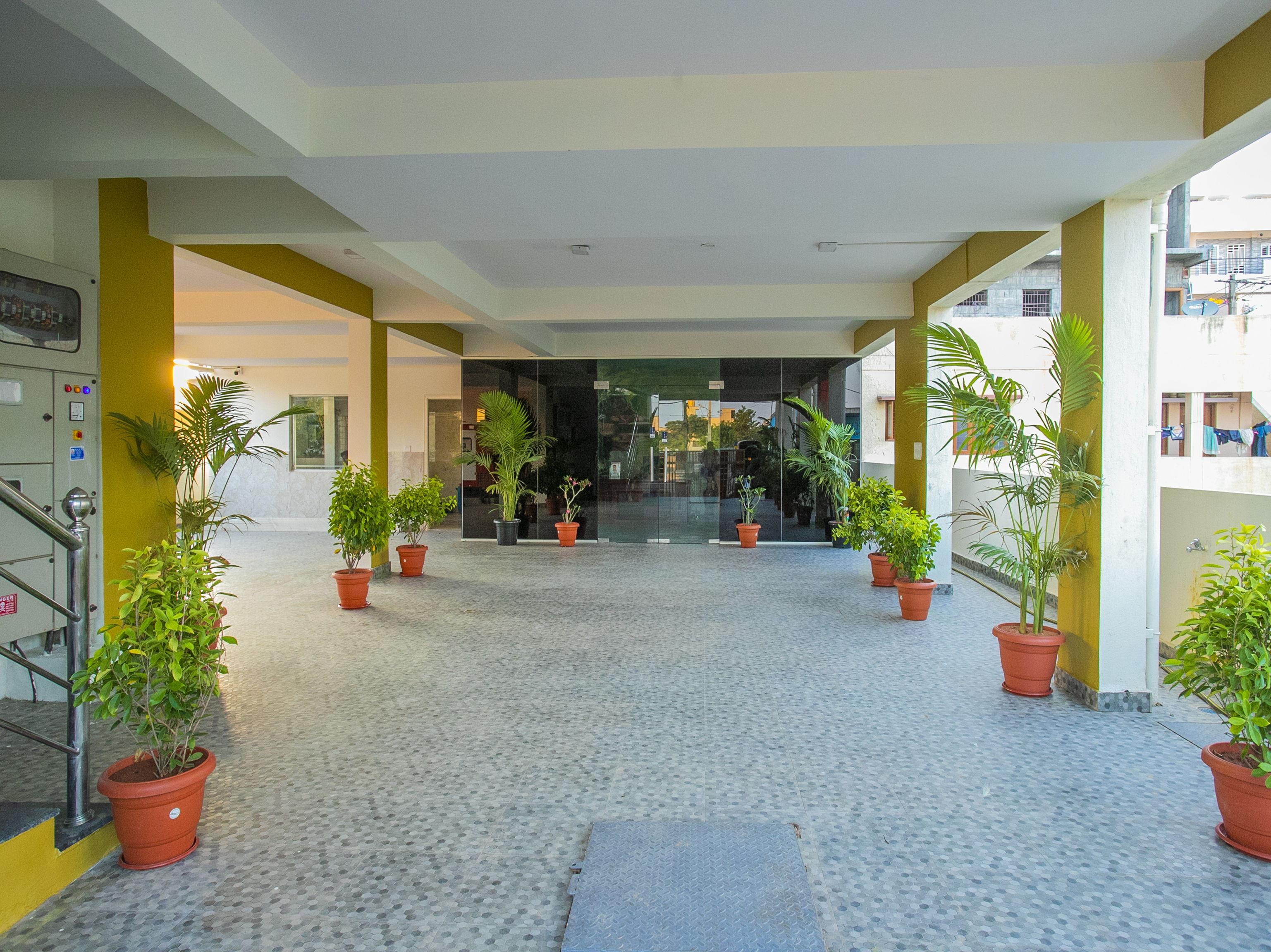 Fabhotel Humming Bangalore