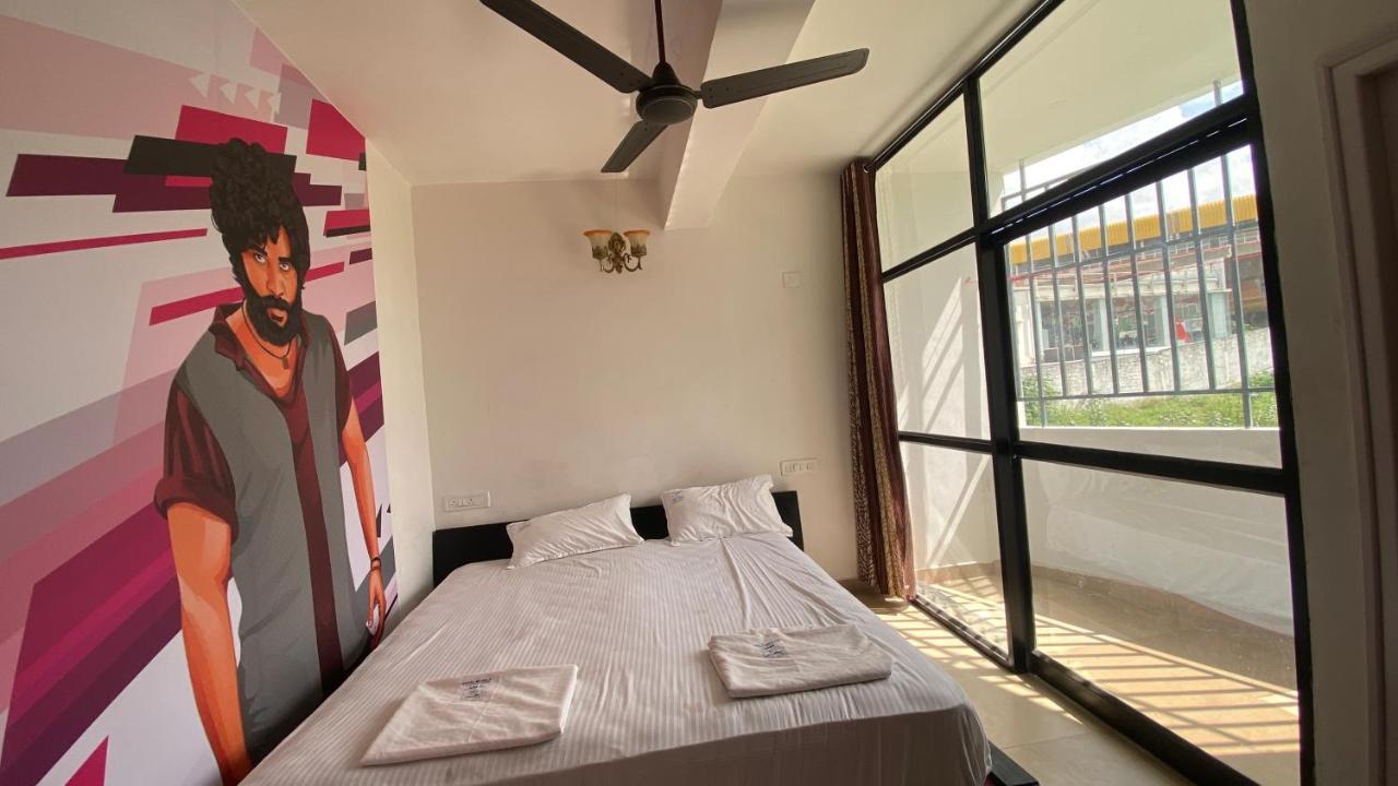 C - Royal Homes Ii Short & Long 3*