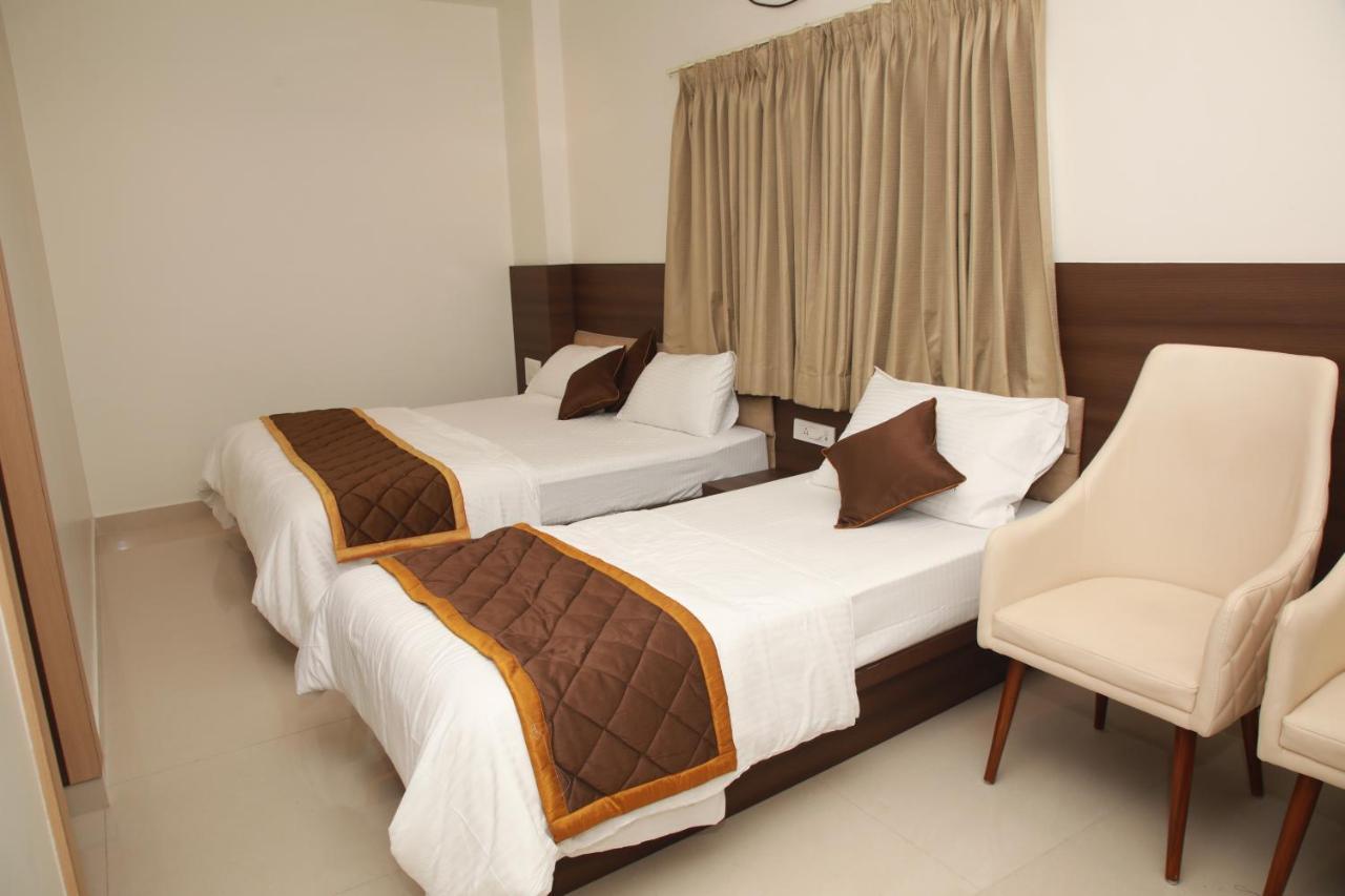 Hotel Vishal Grand Luxury 3*