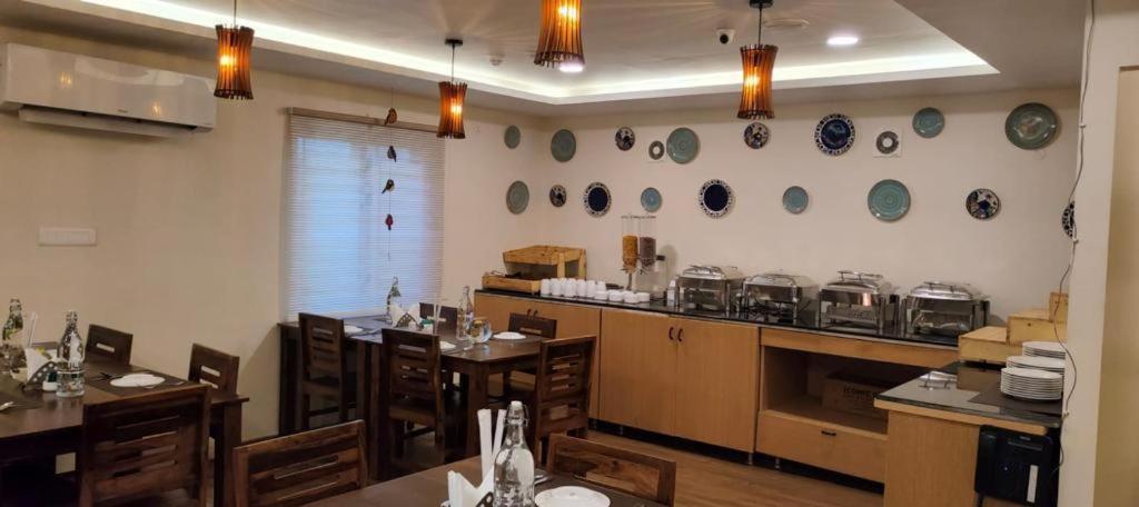 Tangerine Suites 2* Bangalore
