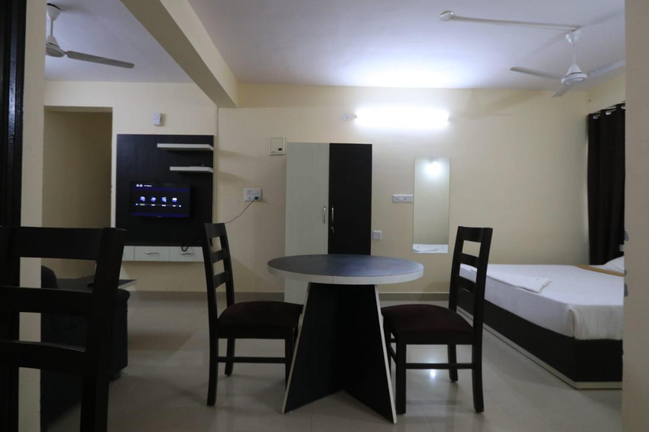 Ebenezer Suites Hotel 5*