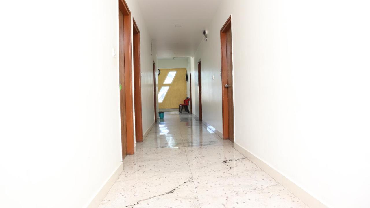 Hotel Smile Karanji Comforts 4*