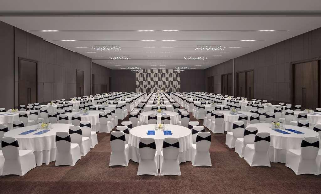 Hotel Hilton Embassy Manyata Business Park