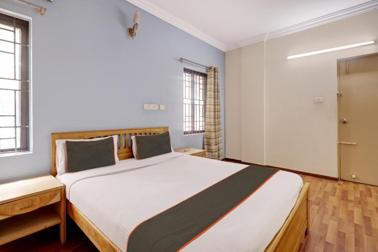Collection O Cosmos Homtel Bangalore