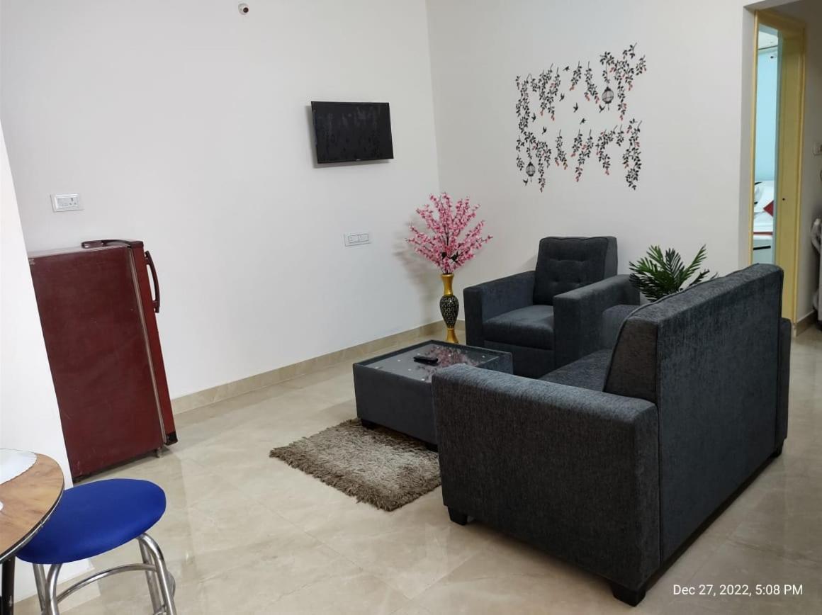 Apartment Corporate Service *