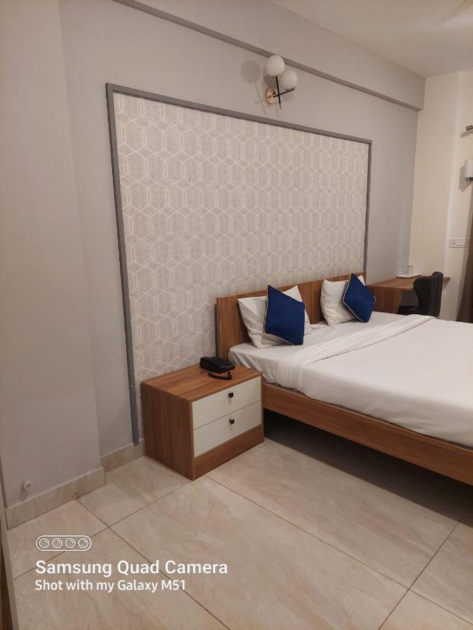 Corporate Service Apartment *