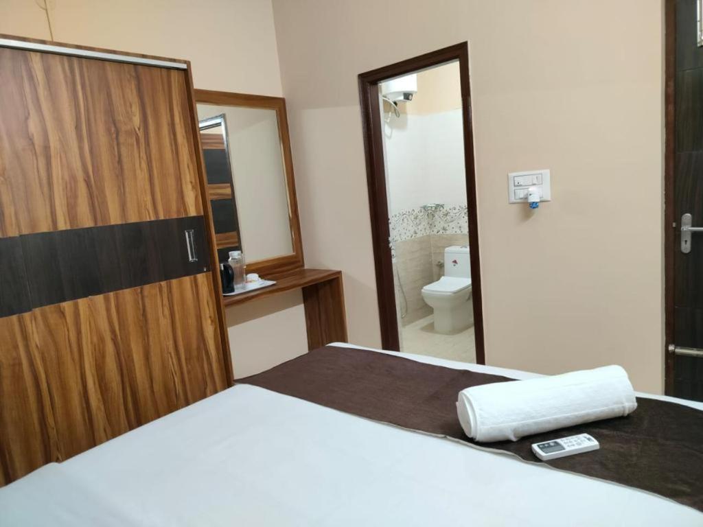 Golden Chariot 1bhk Flat Manyata Tech Park Bangalore