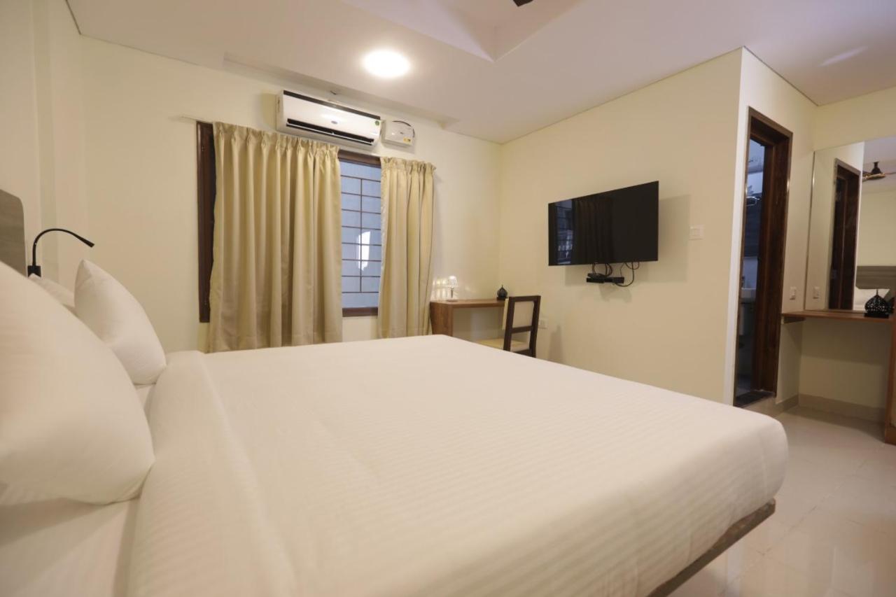 Elysian Grand 3* Bangalore