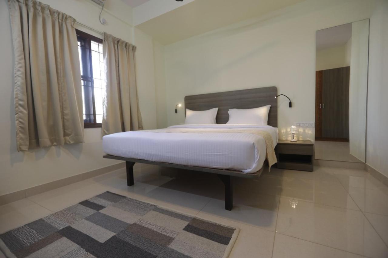 Hotel Elysian Grand