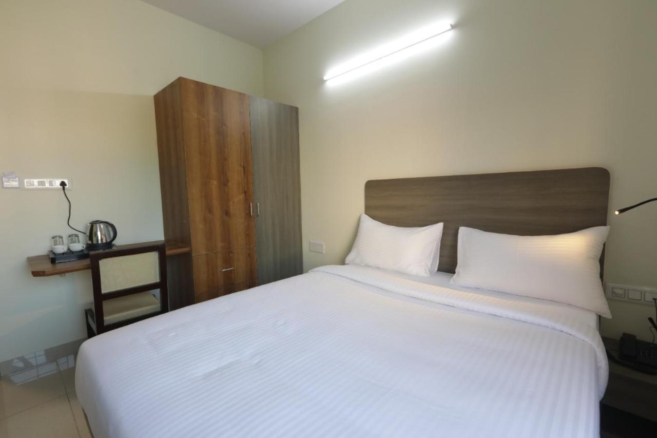 Elysian Grand 3* Bangalore