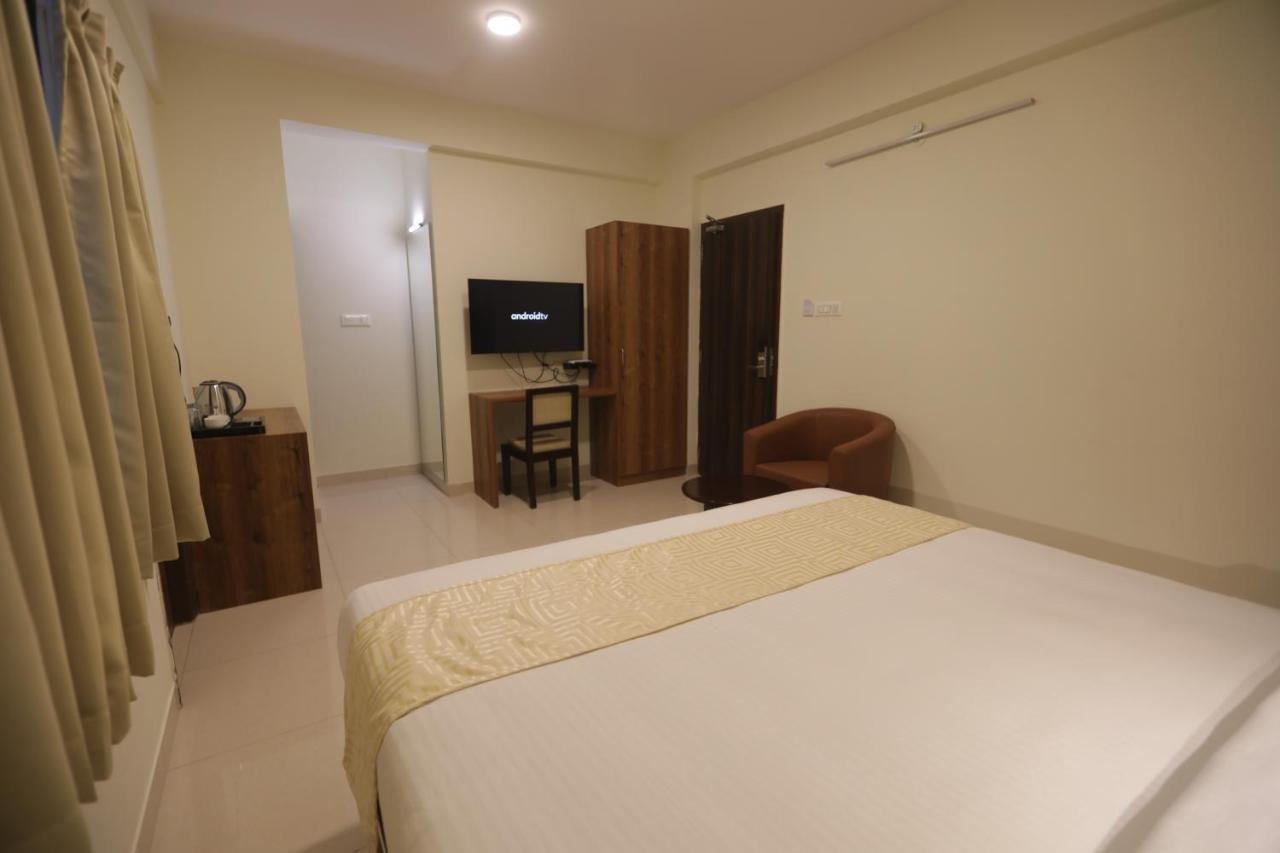 Elysian Grand Hotel Bangalore