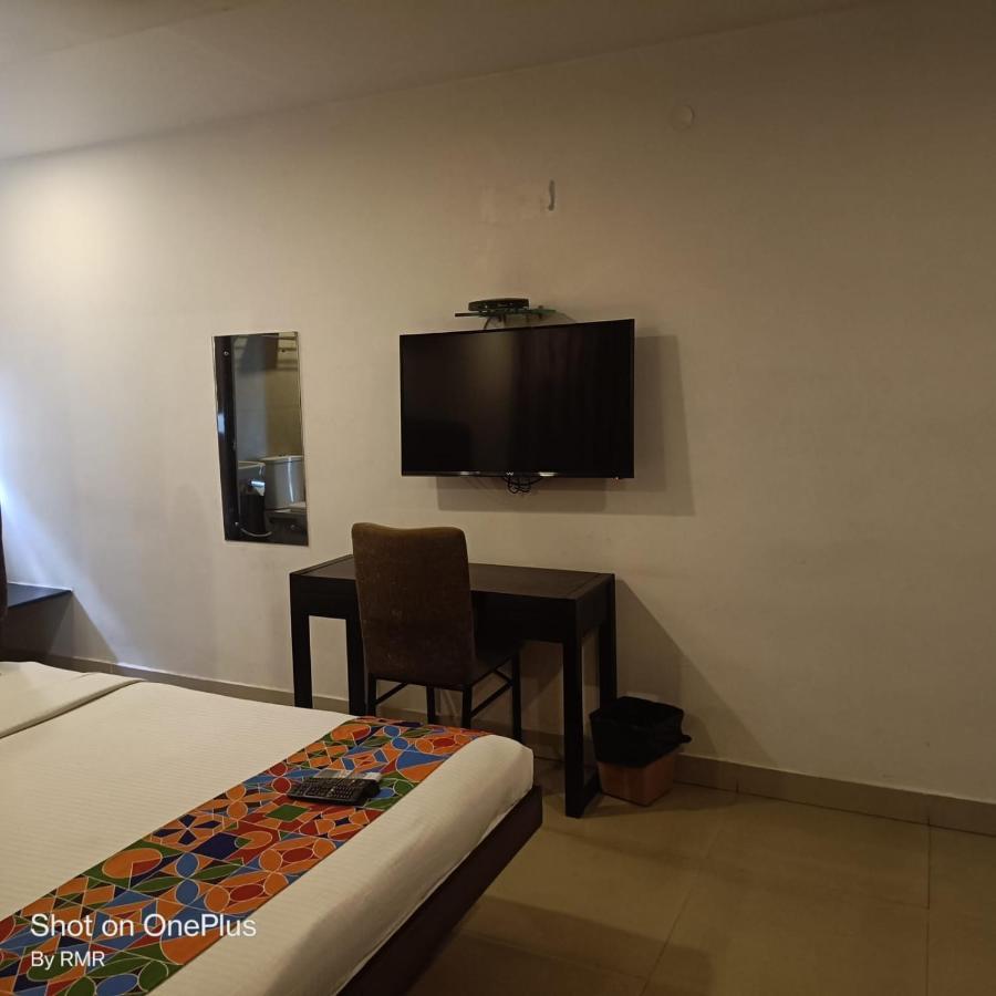 Hotel Astra & - Hsr Layout Sector 1, Near Ecospace Bellandur *