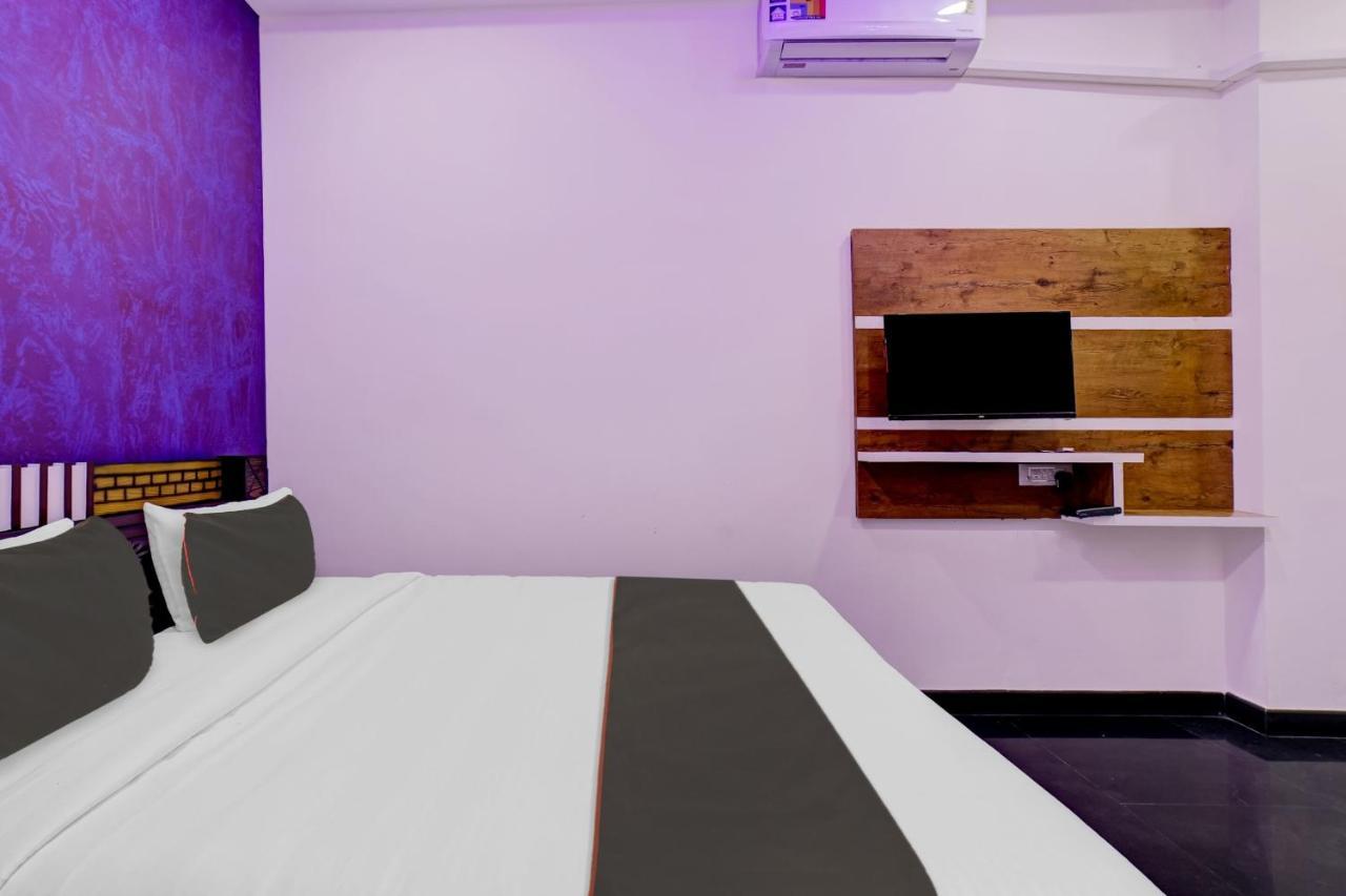 Hotel Collection O 81063 Day And Night Residency 3*