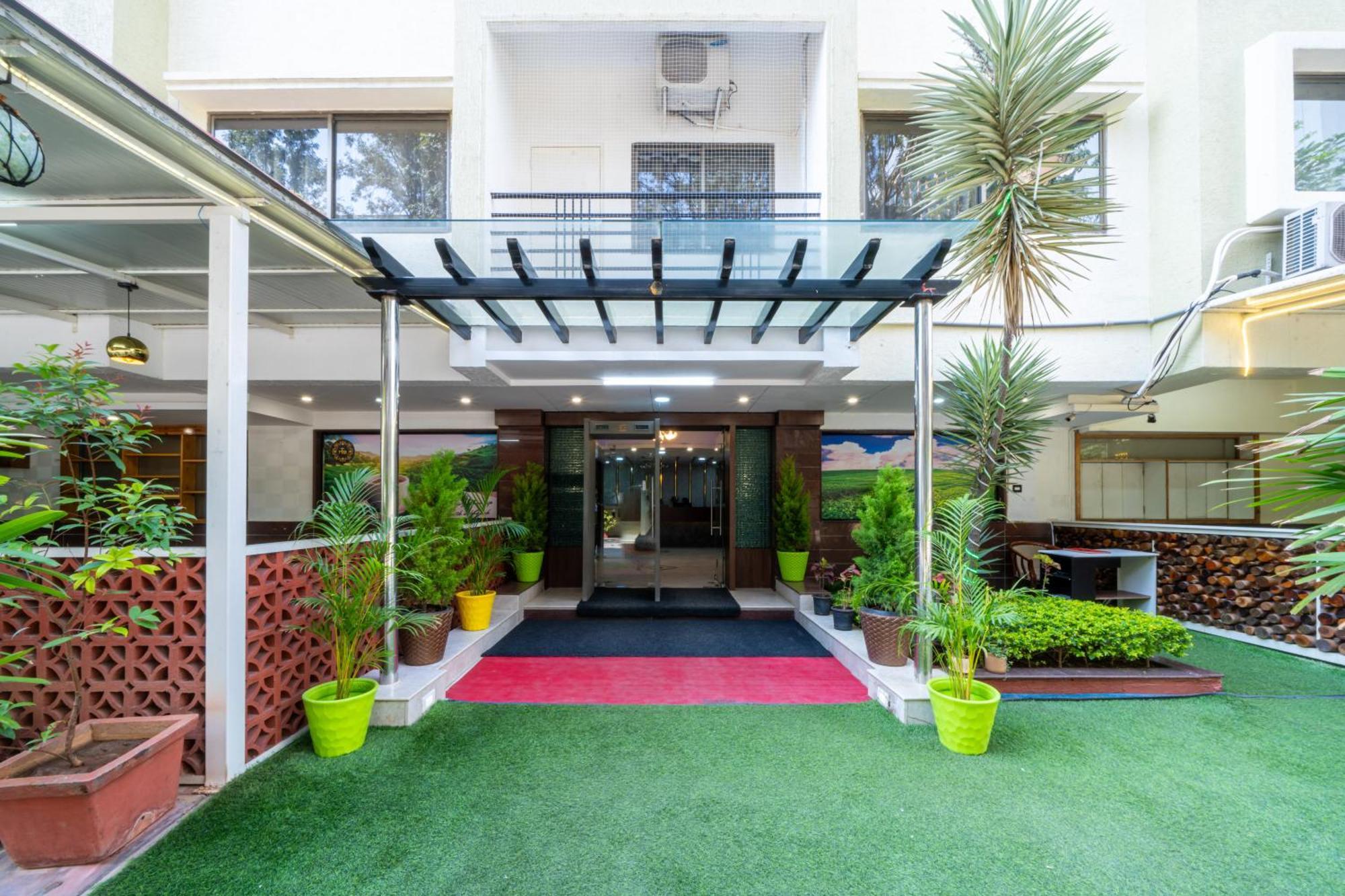 Midtown Marathahalli Hotel
