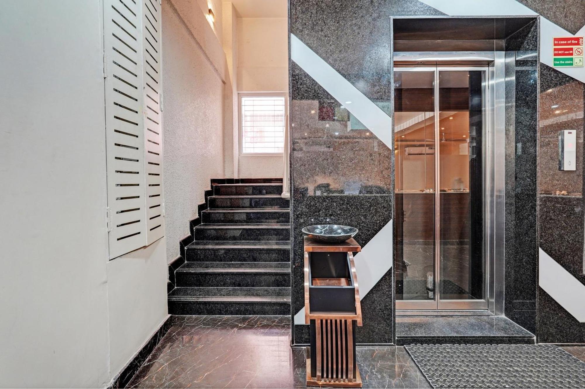 Hotel Super Townhouse Oak Clove Boutique Rajaji Nagar Near Lulu Mall Bangalore