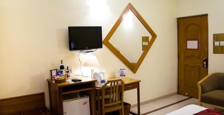 Hotel Ramanashree Brunton Bangalore